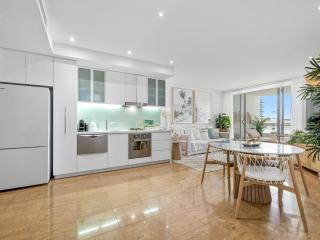 Cotton Beach 21 - Coastal Elegance with pool - Casuarina - 2