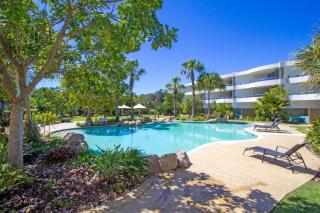 Cotton Beach 21 - Coastal Elegance with pool - Casuarina - 7