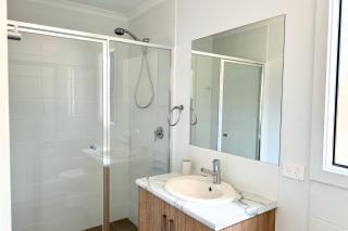 1 Bedroom, 1 Bathroom Cabin Retreat - Blewitts Springs - 4