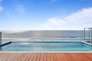 Palm Beach Escape with Rooftop Pool - CoastHM - Gold Coast - 0
