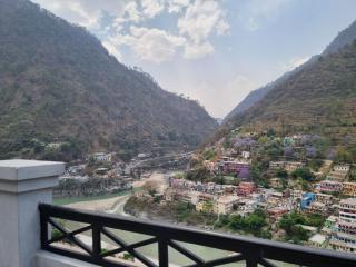 Hill side hotel - Karnaprayāg - 2