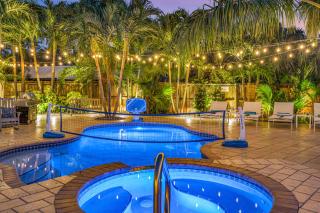 Centrally located Heated Pool Riverside View Access Citrus Key H0MES - Fort Lauderdale - 6