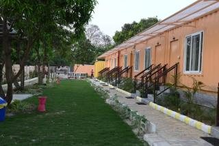 Hotel Divine Ayodhya- A Unit of Chinar Services - Ayodhya - 0