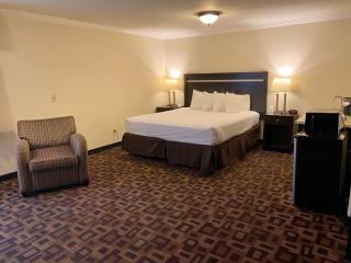 Best Western PLUS Inn of Hayward - Hayward - 2