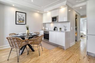Lisbon beautiful 2 bedroom apartment with views in Rua Augusta Lisbon - 4