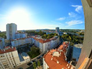 Lisbon T2 apartment in condominium in Linda-a-Velha Oeiras Lisbon - Linda-a-Velha - 1