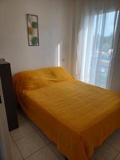 V0742 - T2 climatisé front de mer avec terrasse et une place parking - Vias - 5