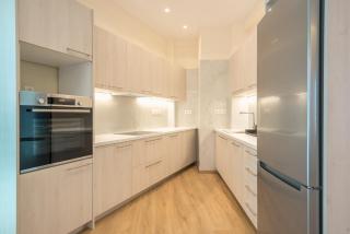 Elegant 2BR with Jacuzzi & Acropolis View - Atene - 3
