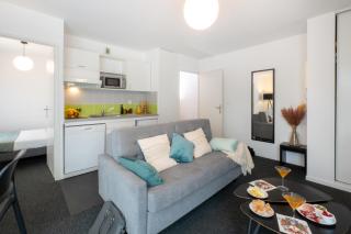 Nemea Appart Hotel Home Suite Nancy Centre - Nancy - 2