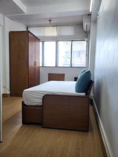 SEAVIEW Room Bandra W Nr Taj Indian WOMEN ONLY - 4