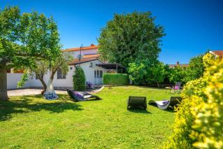 Baeutiful Villa Simona with garden in Medulin - Medulin - 0