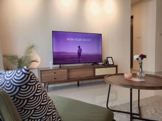 Family friendly - 3 Bedrooms 6 Pax - Free Parking - 8