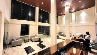 6ix Seashore Hotel - 5