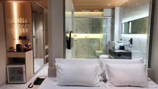 6ix Seashore Hotel - 3