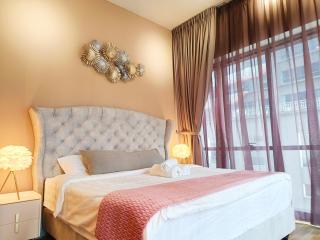 8 Kuala Lumpur City for 4 to 10 PAX of 4 BEDROOMS and 3 BATHROOMS near KLCC - Kuala Lumpur - 4