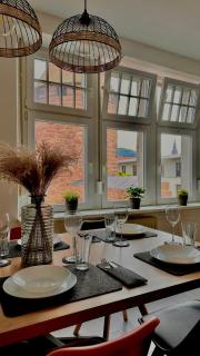 AMAO-Brown I Exklusives City-Apartment I 85qm I Privatparkplatz & Komfort I King-Size Bed - Lahr - 6