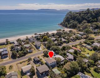 Sunsets and Surf - Whangapoua Holiday Home - 8