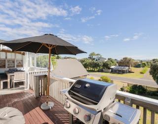 Sunsets and Surf - Whangapoua Holiday Home - 4