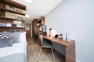 Student Only Studio with Modern Kitchen and Bath - London - 9