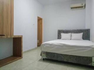 RedDoorz near Balai Kota Makassar - Makassar - 5