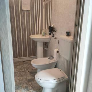 CATANIA AIRPORT ROOM BAGNO PRIVATO iN CAMERA - Catania - 4