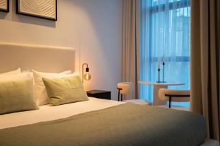 Waves - Comfort and Style in a 21st-Floor Studio With View - 3