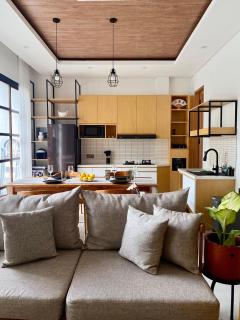 Casa di Elle, your finest BERAWA hideaway, BRAND NEW Rooftop villa, near FINNS Beach Club - Canggu - 0