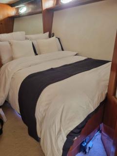 Live on a luxury 65ft yacht in Duquesa- Estapona - Manilva - 3
