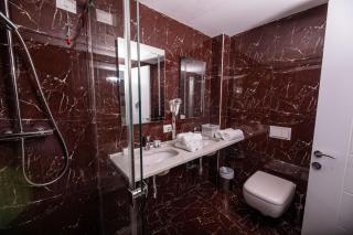 Prestige Resort - Golem - 4