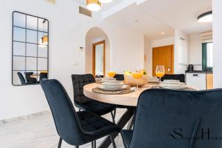 Elegant 2 Bed 2 Bath Apartment, Pool, Views, Parking - Benalmádena - 9
