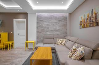 Elegant Escape in The Heart of The City by Flat Mаnager - Sofia - 4