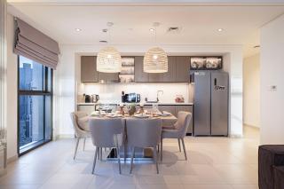 Sky High 2-Bedroom Apartment Stunning Opera & Downtown Views Opp Dubai Mall - 1