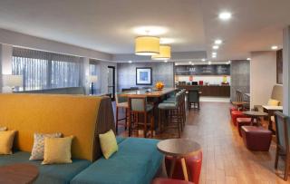 Hampton Inn Hotel Atlanta-Southlake - 1
