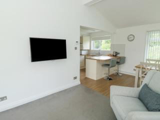 Harcombe House Bungalow 1 - 6