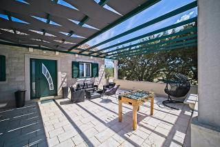 Secluded vacation house Bračuta with swimming pool - Pučišća - 3
