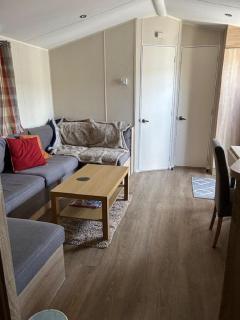 Stunning10 Berth Caravan With Decking At Broadland Sands In Suffolk Ref 20082Bs - 6