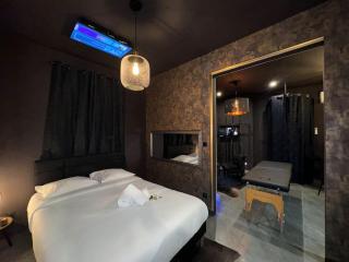 love Room claire 1 - Lione - 2