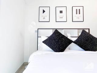 Luxury and Elegance at Aziz Riviera Studio with Balcony - Dubái - 7