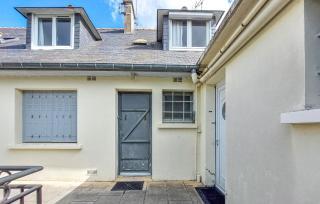 Amazing Apartment In Saint-Lunaire - Saint-Lunaire - 0