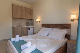 Golden Hotel - Ksamil - 1
