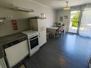 Charmant T3 rénové en bord de mer, parking, terrasse, proche plage et commerces, pour 6 personnes - FR-1-607-74 - Cap d'Agde - 9