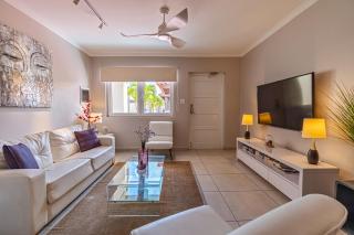 Only 350 yards from Eagle Beach! - Palm-Eagle Beach - 6