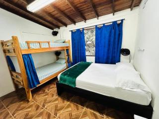 Blue Coast Hostal - Medellín - 4