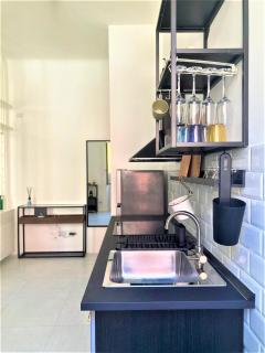 Contemporary studio - Ornato 13 - Milan - 2