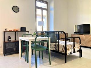 Contemporary studio - Ornato 13 - Milan - 1