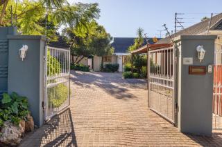 1-on-Ross - Grahamstown - 5