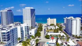 Bayshore Breeze Free Parking 5 - Fort Lauderdale - 1
