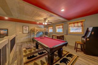 Blue Lagoon Cinema by Eden Crest - Gatlinburg - 9
