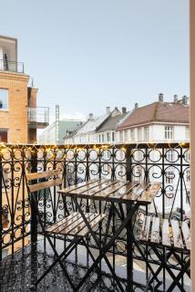 Dinbnb Apartments I 1898 Building With 95 Sqm Of Luxury I 2x Workspace - Bergen - 8