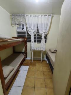 Iloilo Business Park Area Backpackers Place Aircon 2 - Iloilo - 0